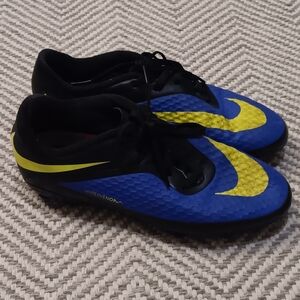 Nike Soccer Cleats Hypervenom Phatal FG Blue/Yellow  Youth SZ 5.5  M